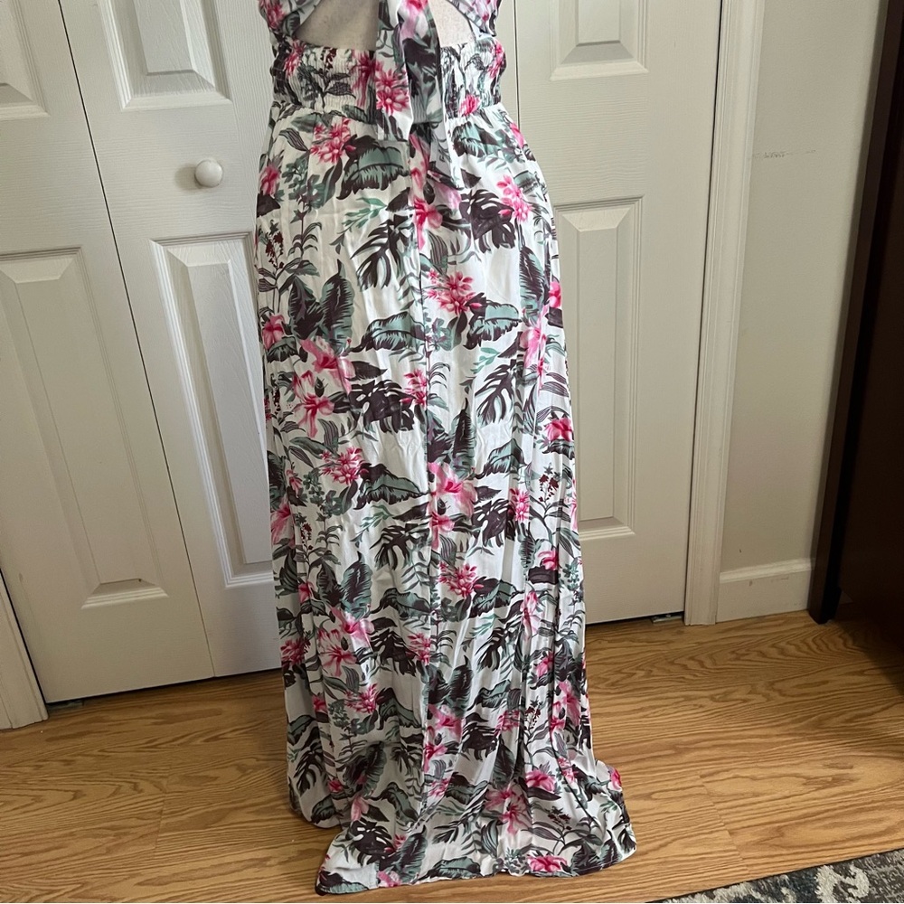 Tropical Floral Maxi Dress - Pink and White - Picture 5 of 7